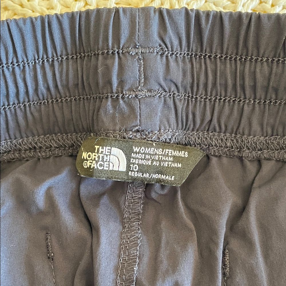 The North Face Women’s Flash Dry Navy Blue Performance Shorts Sz 10 - Picture 5 of 12